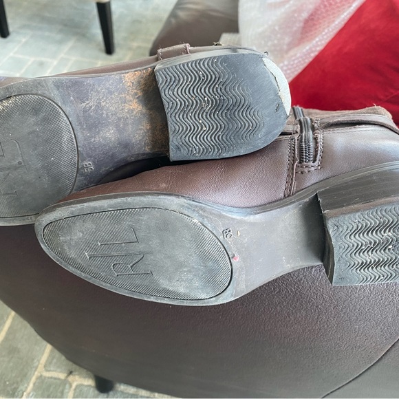 Riding boots look descriptions - Picture 4 of 5